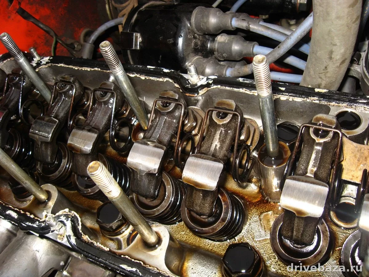 Почему стучат клапана: как отличить, чем это опасно и что делать