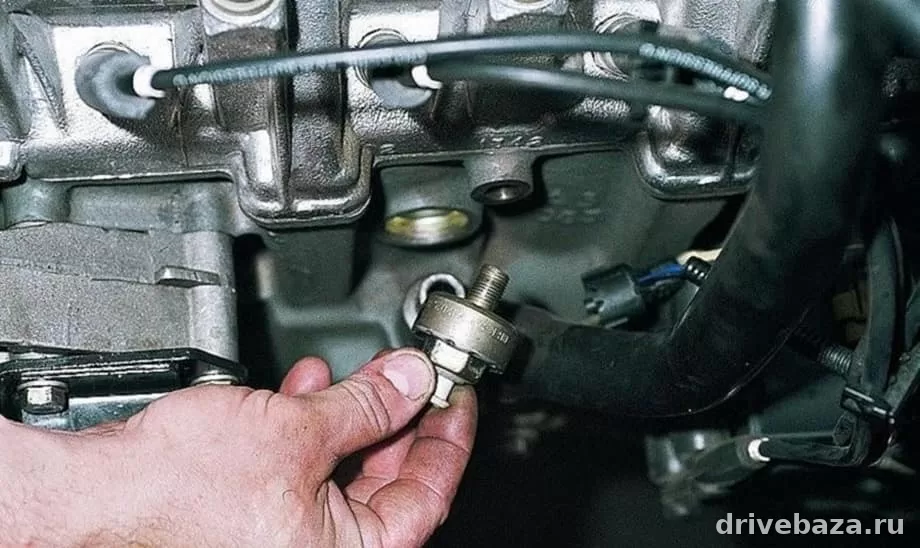 Ошибки P0325, P0326, P0327, P0328 на LADA: что означают, как проверить и когда менять датчик детонации